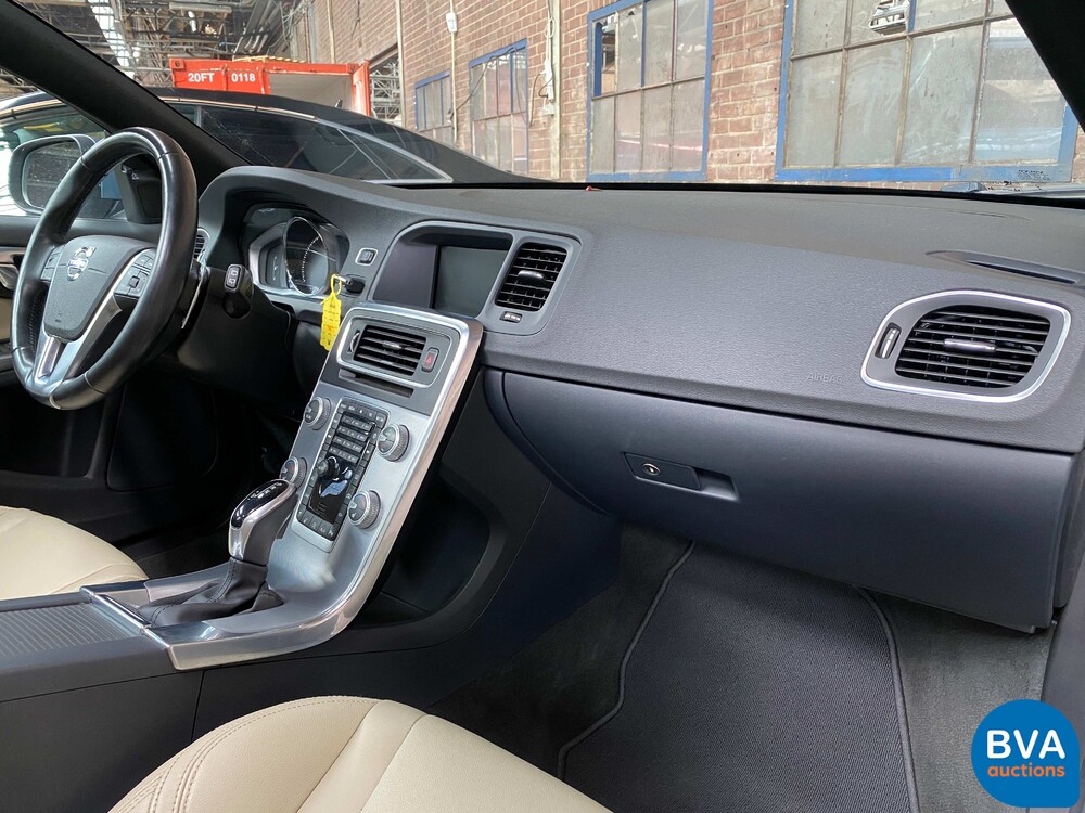 Volvo V60 T5 Summum 245 PS 2017, P-614-LP.