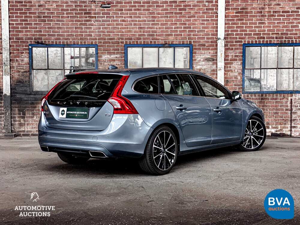 Volvo V60 T5 Summum 245 PS 2017, P-614-LP.