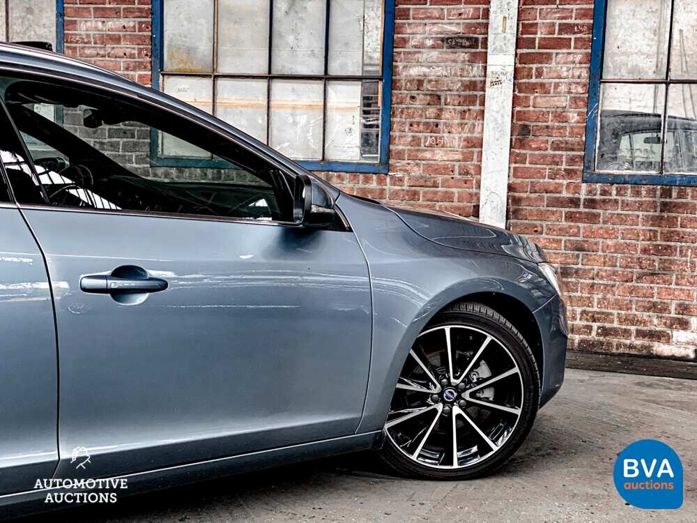 Volvo V60 T5 Summum 245 PS 2017, P-614-LP.