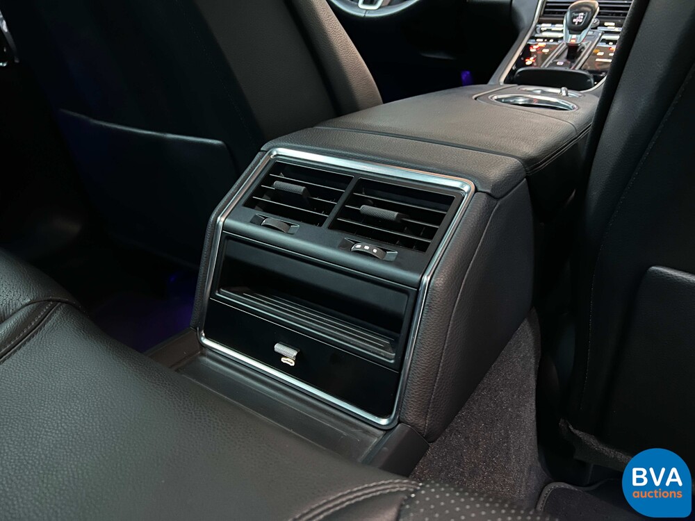 Porsche Panamera 4 E-Hybrid Sport Turismo 462pk 2018 Plug-in Hybride NIEUW-MODEL