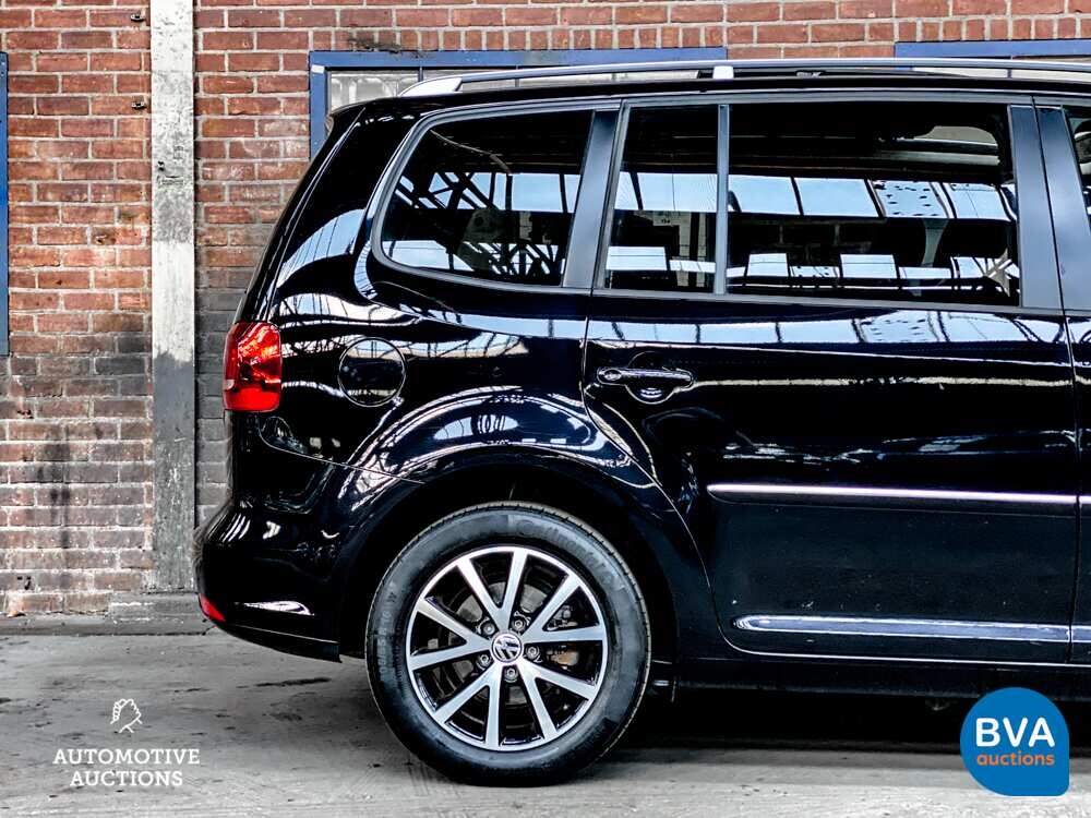 VW Touran 1.4 TSI Highline 7-Personen 140 PS, J-425-PD.