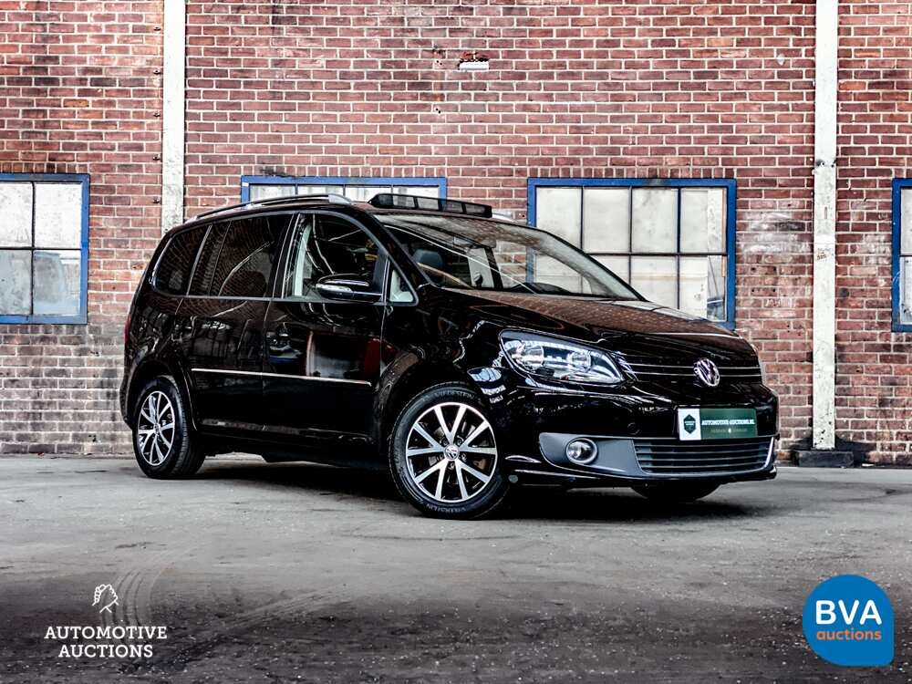 VW Touran 1.4 TSI Highline 7-Personen 140 PS, J-425-PD.