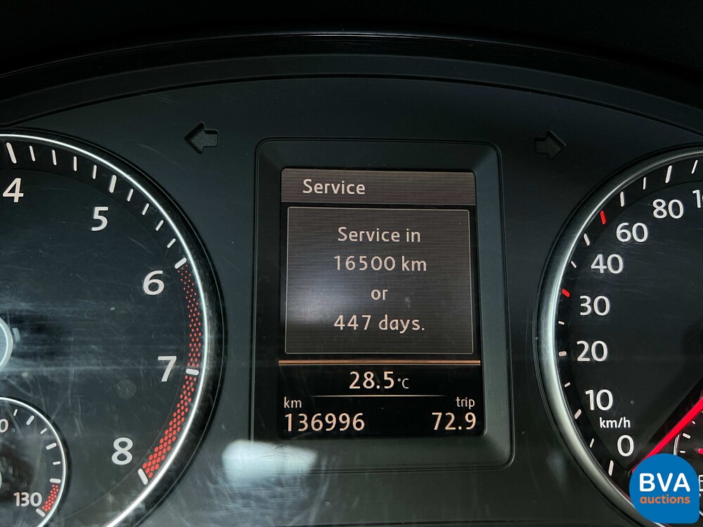 VW Touran 1.4 TSI Highline 7-Personen 140 PS, J-425-PD.