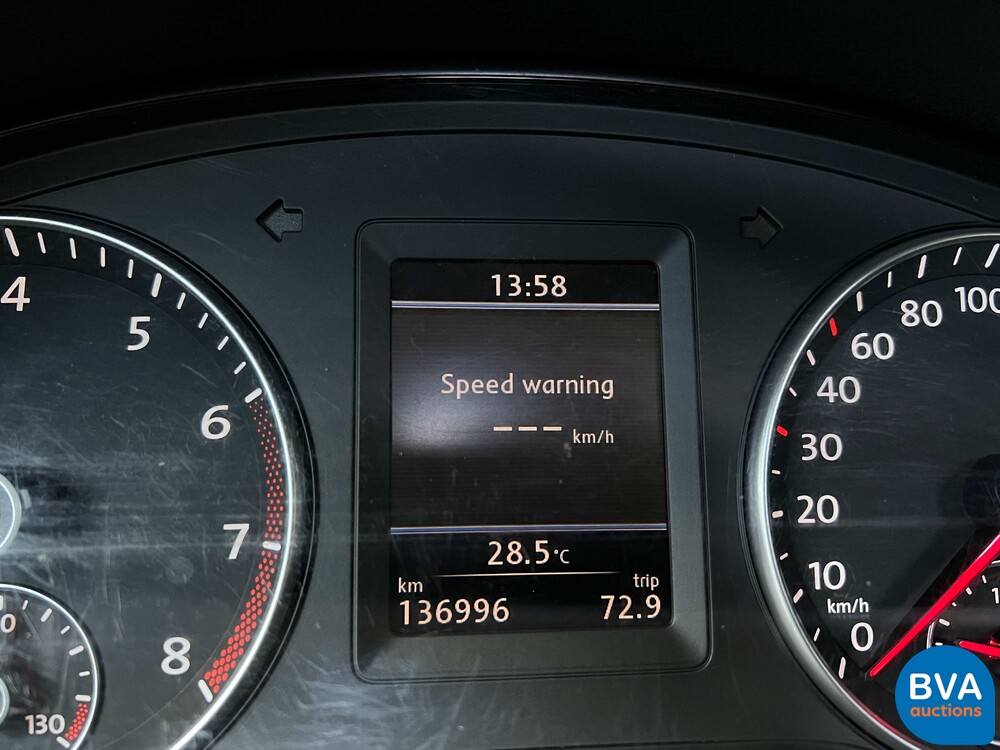 VW Touran 1.4 TSI Highline 7-Personen 140 PS, J-425-PD.