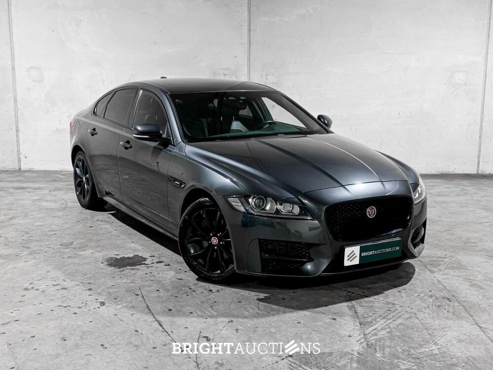 Jaguar XF 2.0t Portfolio R-Sport 250pk 2019 (Origineel-NL), ZF-064-T