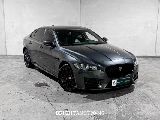 Jaguar XF 2.0t Portfolio R-Sport 250pk 2019 (Origineel-NL), ZF-064-T