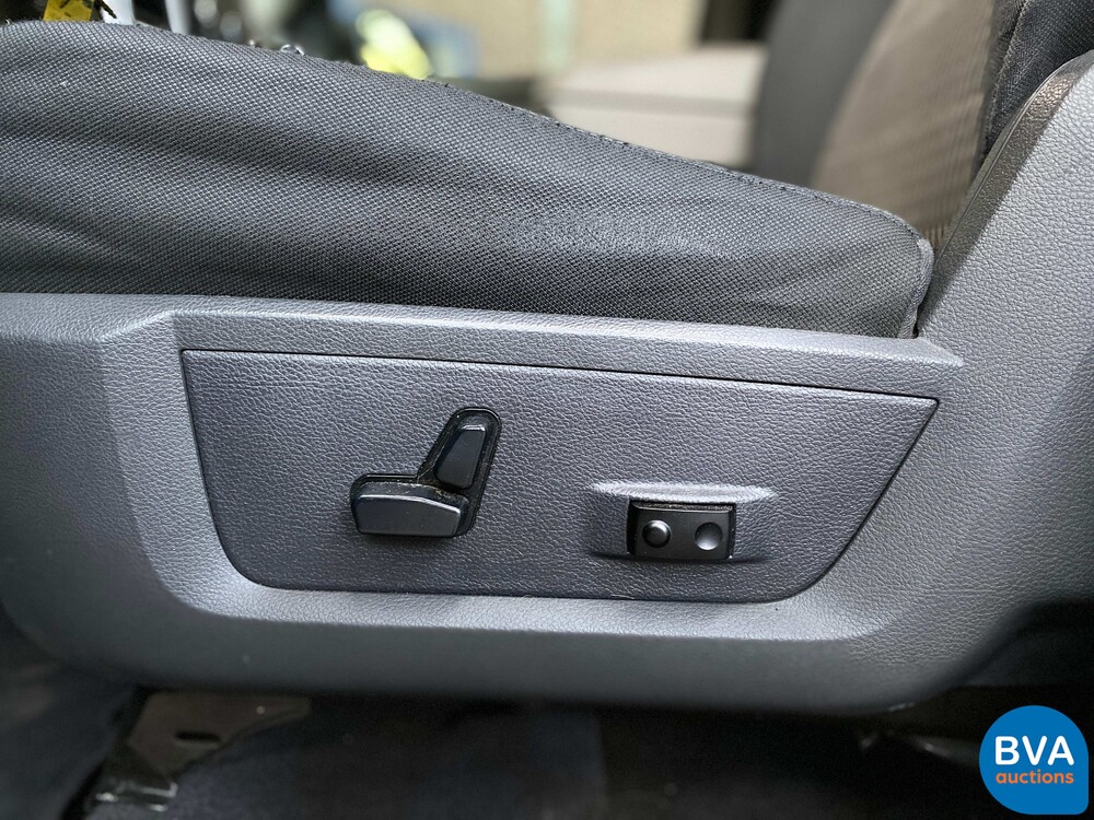 Dodge RAM 1500 5.7 V8 4x4 Quad Cab 6'4 Pickup 2011.