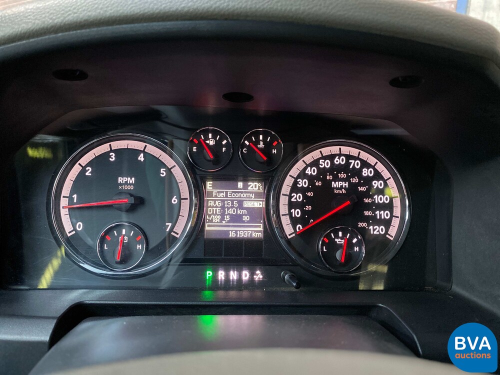 Dodge RAM 1500 5.7 V8 4x4 Quad Cab 6'4 Pickup 2011.