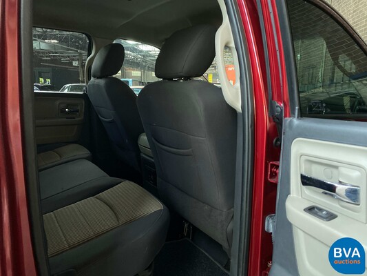 Dodge-RAM 1500 5.7 V8 4x4 Quad Cab 6'4 Pickup 2011.