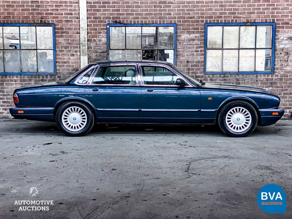 Jaguar Souverän 3.2 211PS 1996 -Org. NL-, NN-HV-09.