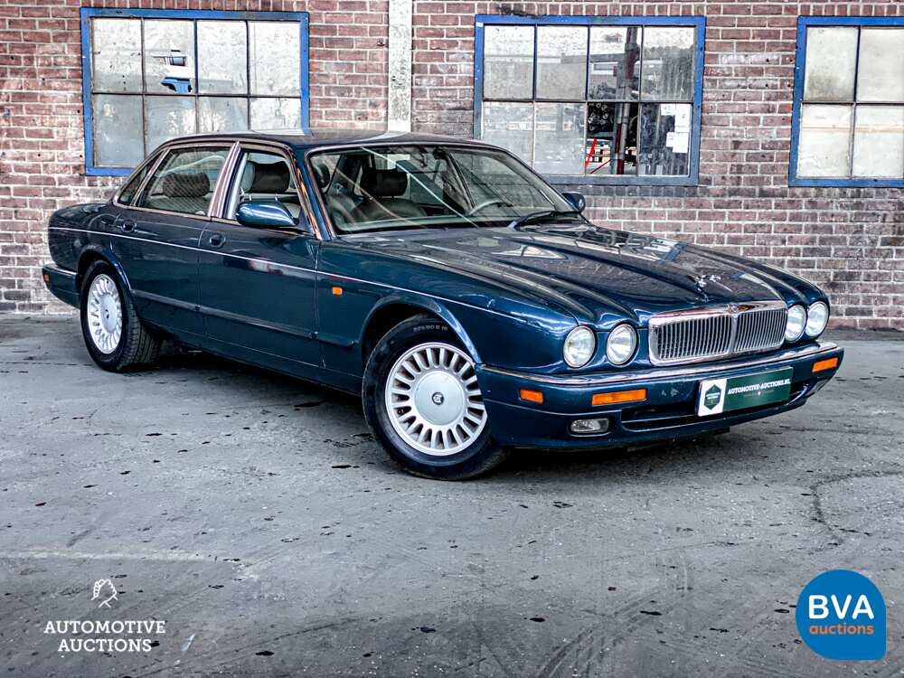 Jaguar Souverän 3.2 211PS 1996 -Org. NL-, NN-HV-09.