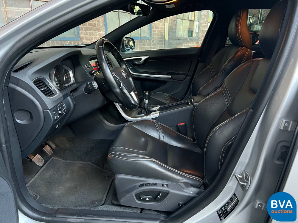 Volvo V60 D2 Summum 114hp 2015, G-115-BZ.
