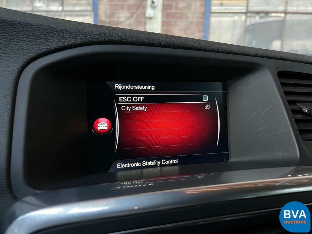 Volvo V60 D2 Summum 114hp 2015, G-115-BZ.