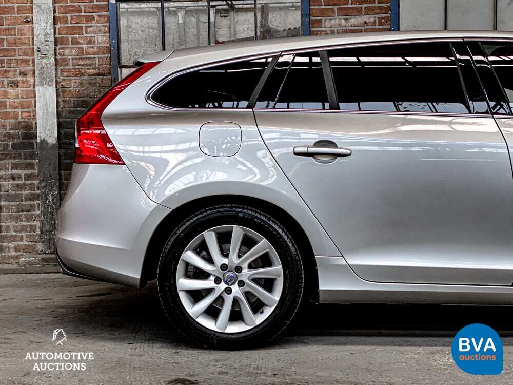 Volvo V60 D2 Summum 114hp 2015, G-115-BZ.