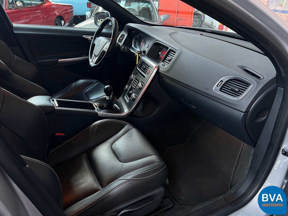 Volvo V60 D2 Summum 114hp 2015, G-115-BZ.