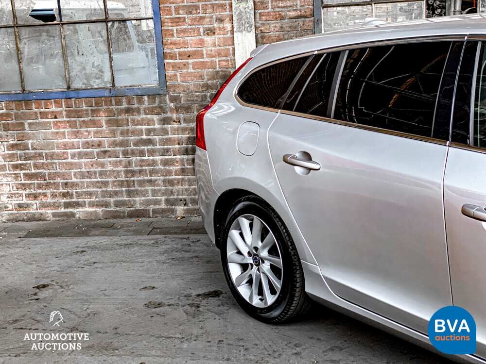 Volvo V60 D2 Summum 114hp 2015, G-115-BZ.