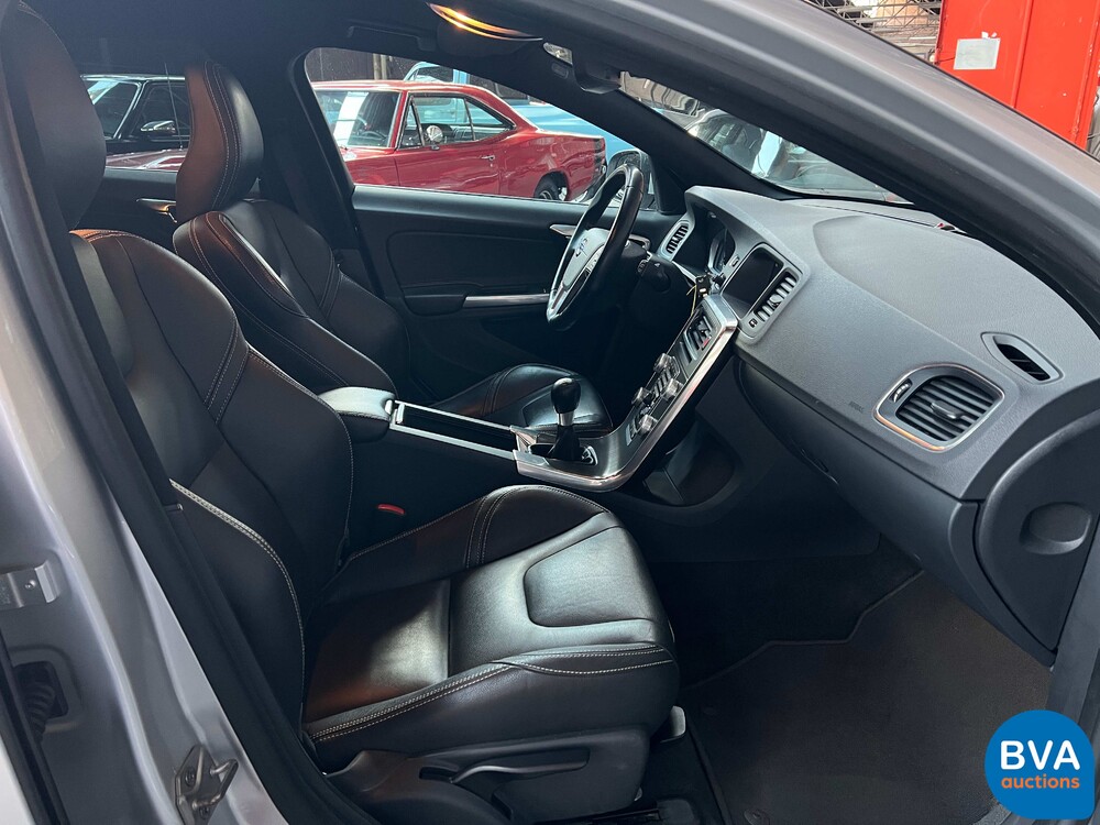 Volvo V60 D2 Summum 114hp 2015, G-115-BZ.