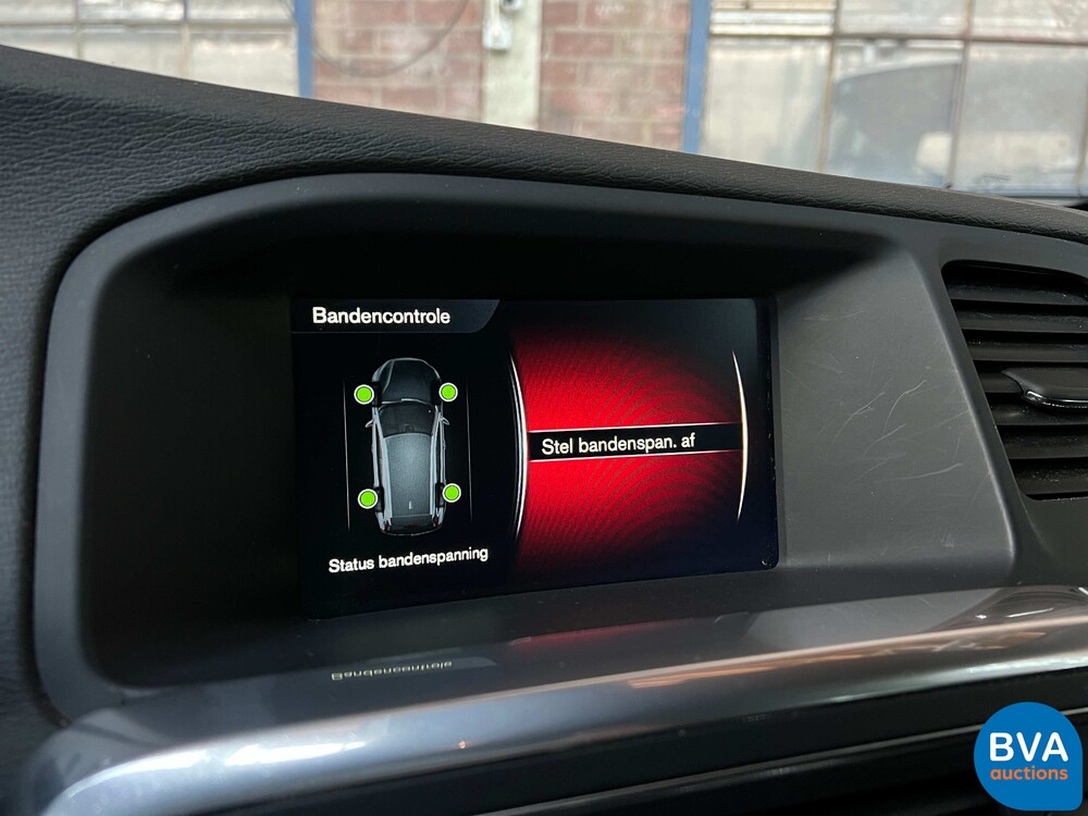 Volvo V60 D2 Summum 114hp 2015, G-115-BZ.