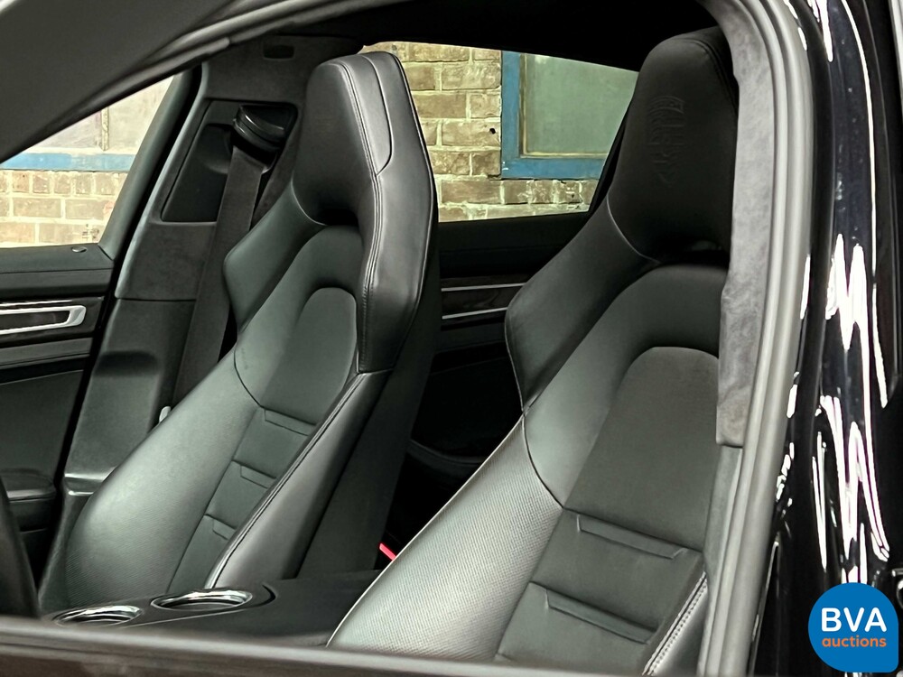 Porsche Panamera 4.0 GTS 460 PS 2018, L-502-RD.