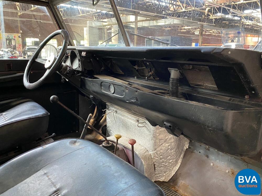 Land Rover Defender 109 Lang 130PS 1979.