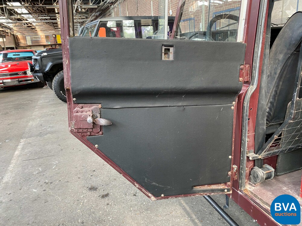 Land Rover Defender 109 Lang 130PS 1979.