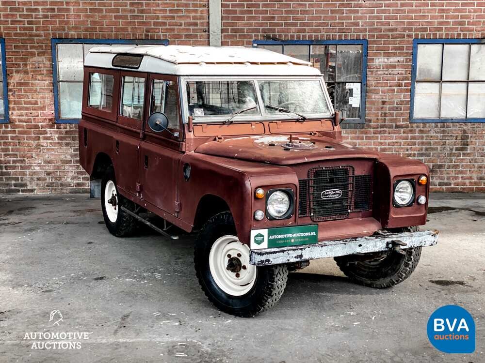 Land Rover Defender 109 Lang 130PS 1979.