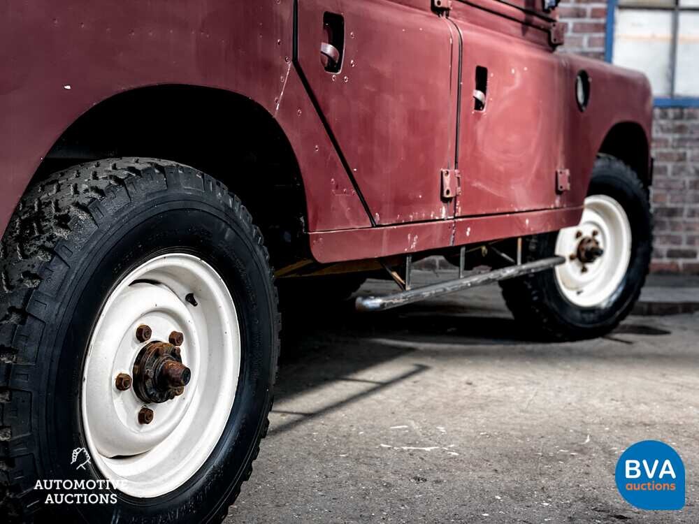 Land Rover Defender 109 Lang 130PS 1979.