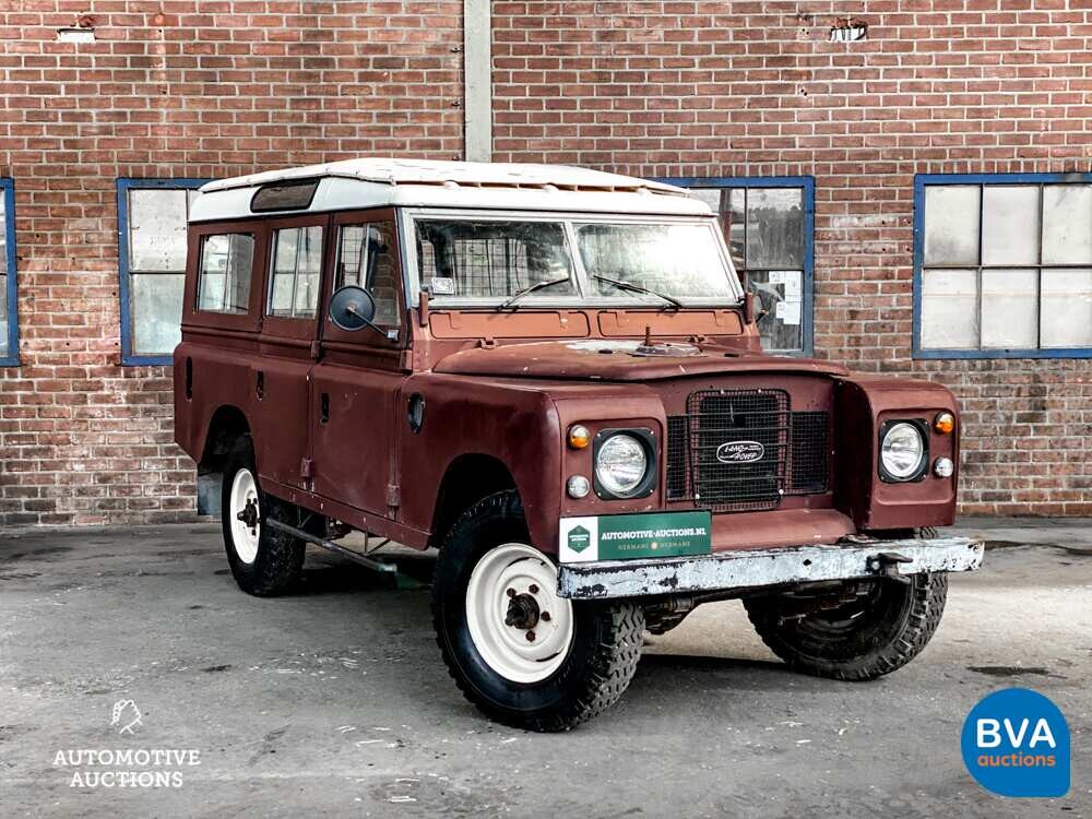 Land Rover Defender 109 Lang 130PS 1979.