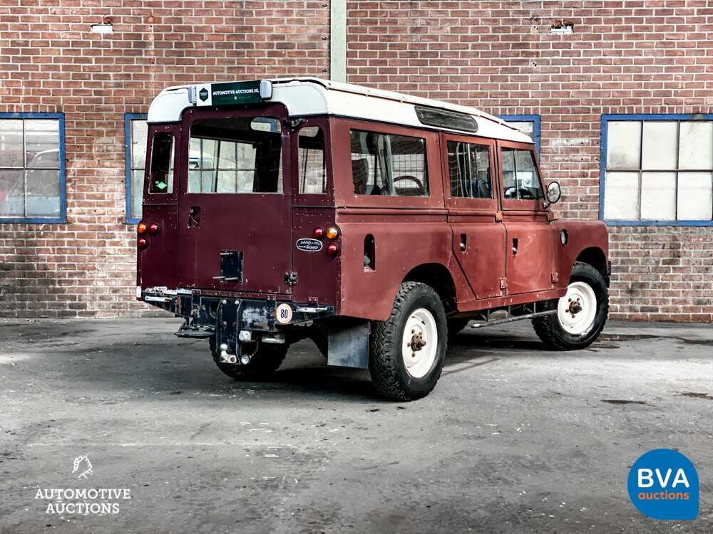 Land Rover Defender 109 Lang 130PS 1979.