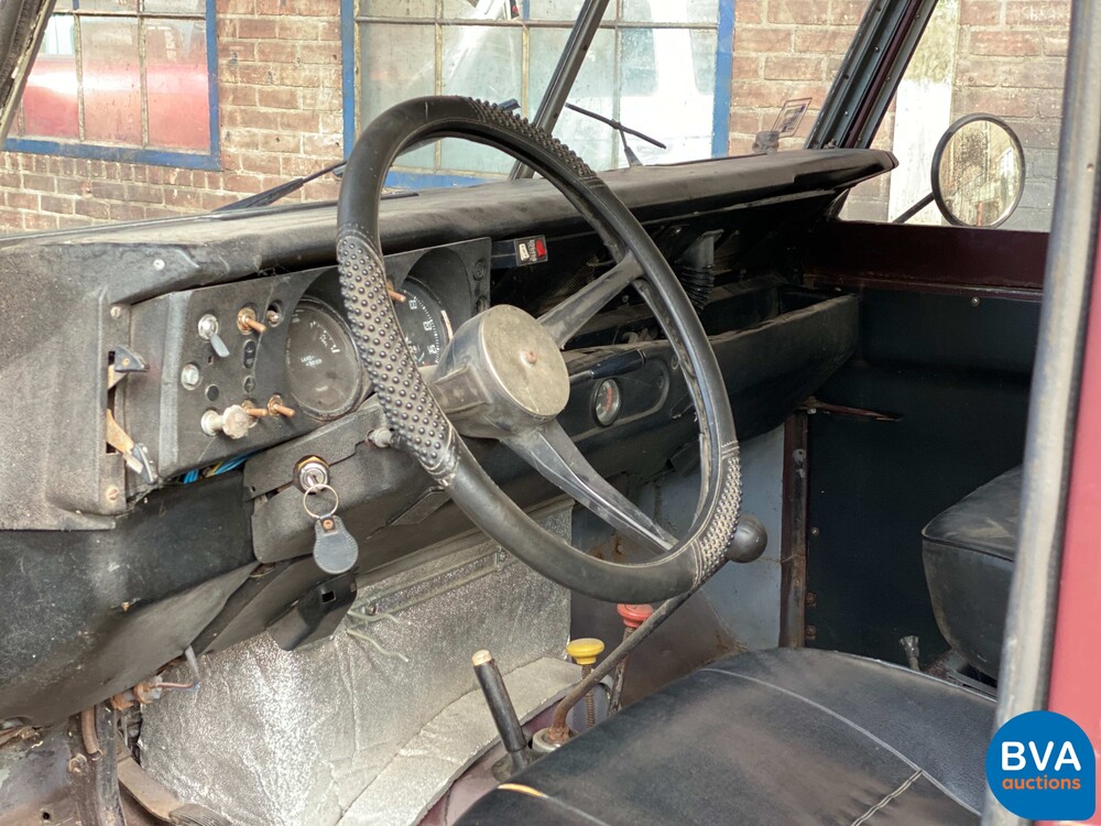 Land Rover Defender 109 Lang 130PS 1979.