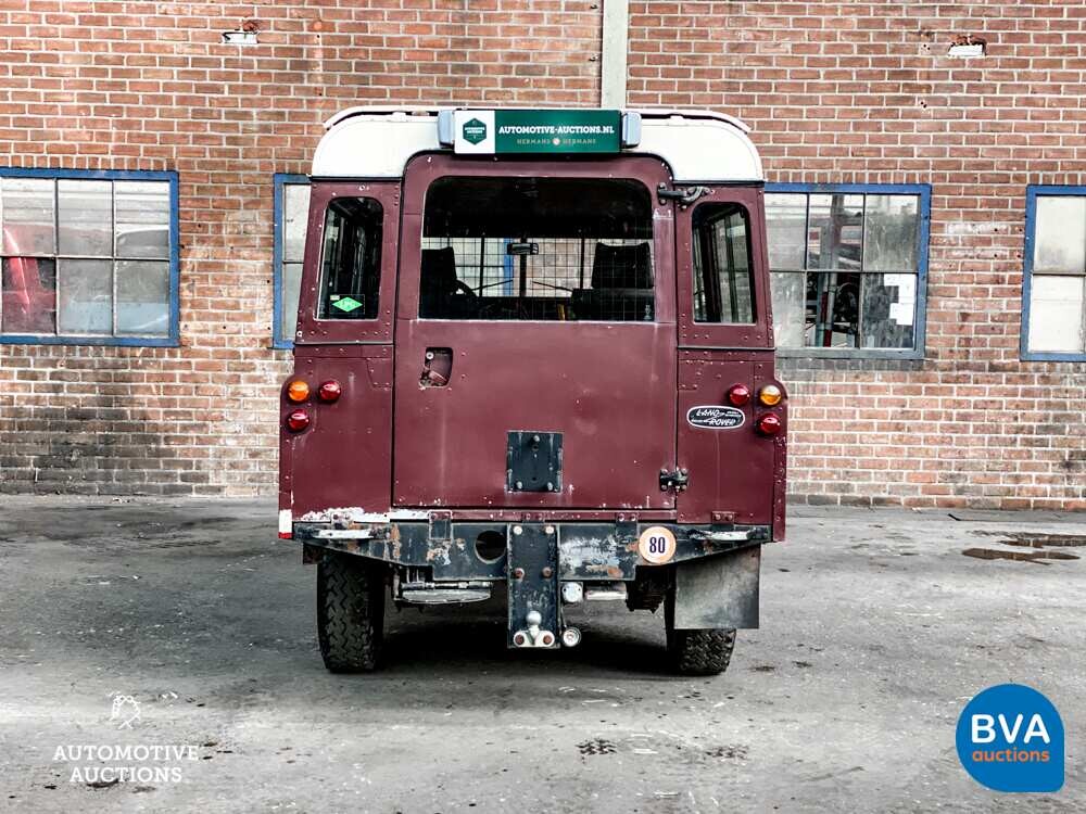 Land Rover Defender 109 Lang 130PS 1979.