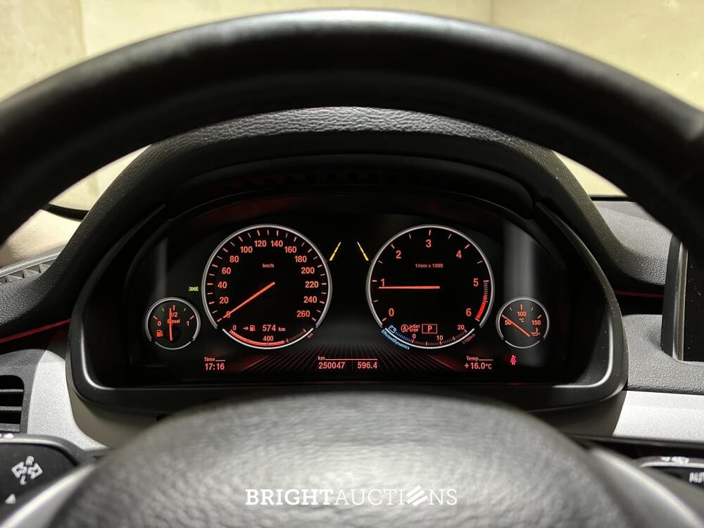 BMW X5 sDrive25d High Executive F15 231pk 2016, K-933-PP