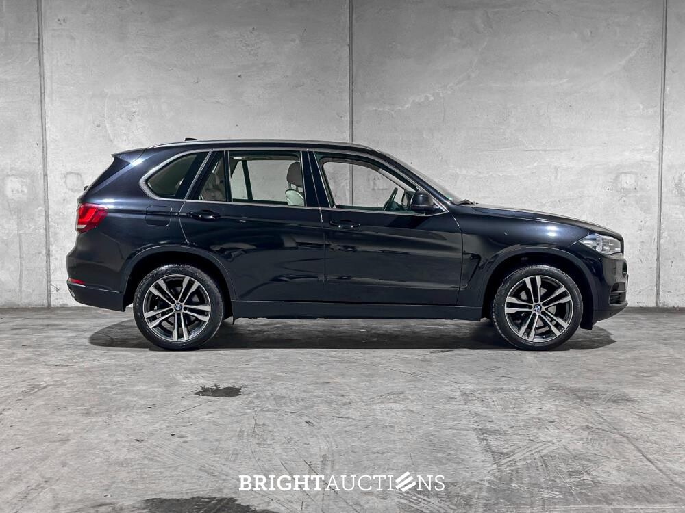 BMW X5 sDrive25d High Executive F15 231pk 2016, K-933-PP