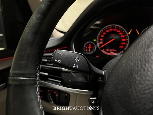 BMW X5 sDrive25d High Executive F15 231pk 2016, K-933-PP