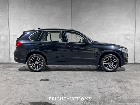 BMW X5 sDrive25d High Executive F15 231pk 2016, K-933-PP