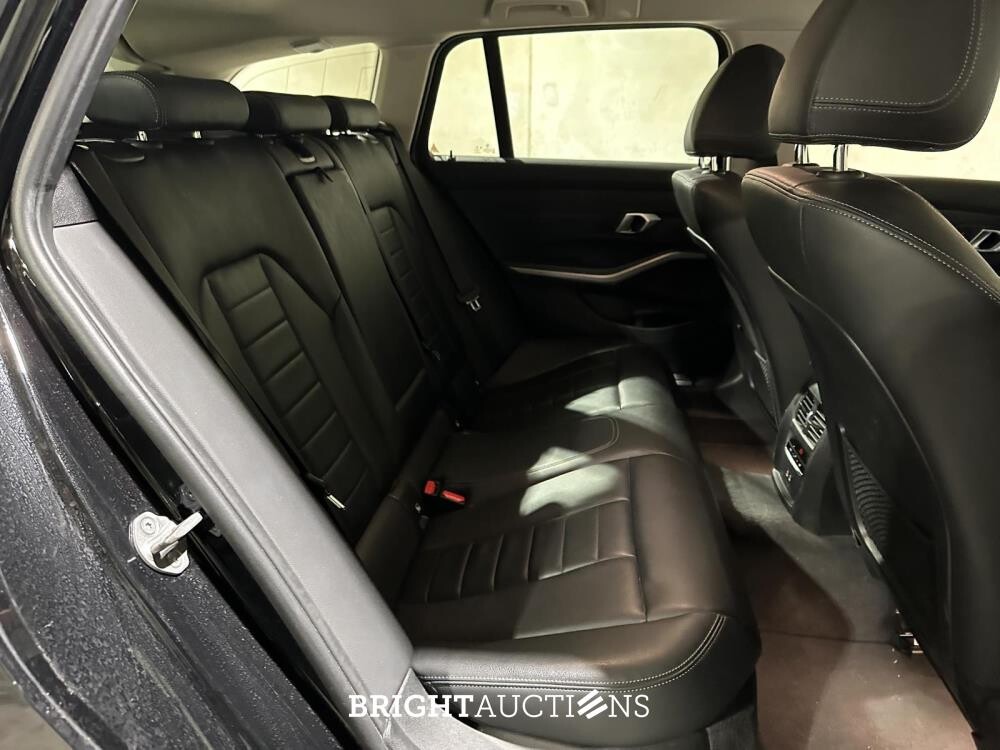 BMW 330e Touring G21 184pk 2021 (Origineel-NL + 1e Eigenaar), K-451-VL