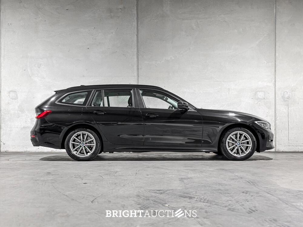 BMW 330e Touring G21 184pk 2021 (Origineel-NL + 1e Eigenaar), K-451-VL