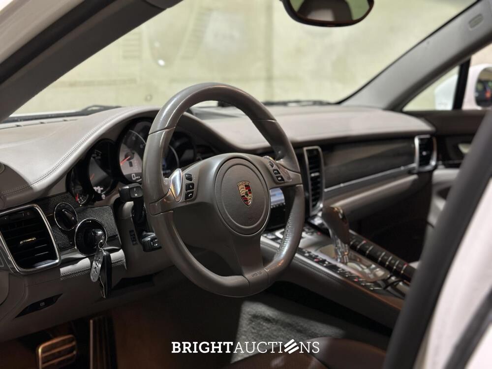 Porsche Panamera 4S 4.8 V8 400pk 2009, Z-798-BP
