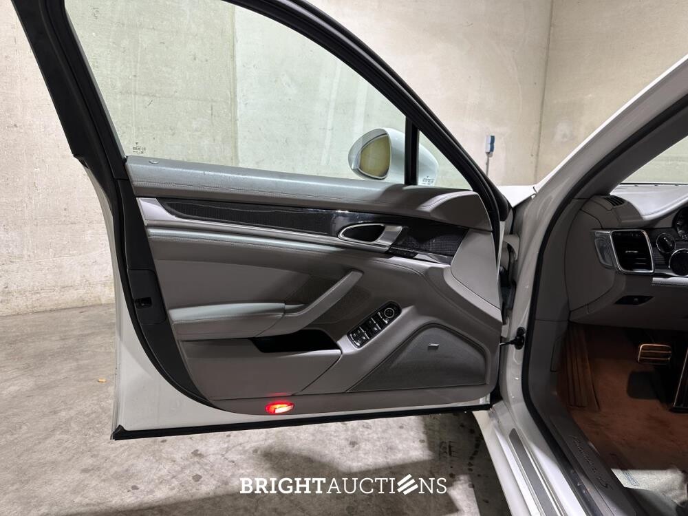 Porsche Panamera 4S 4.8 V8 400pk 2009, Z-798-BP