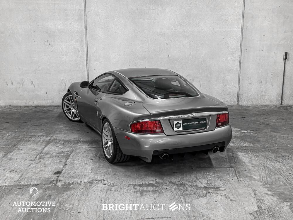 Aston Martin Vanquish 5.9 V12 466pk 2003