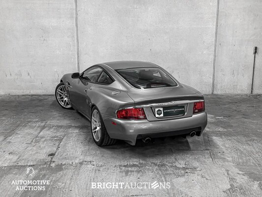 Aston Martin Vanquish 5.9 V12 466pk 2003
