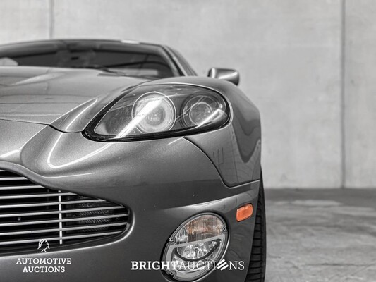 Aston Martin Vanquish 5.9 V12 466pk 2003