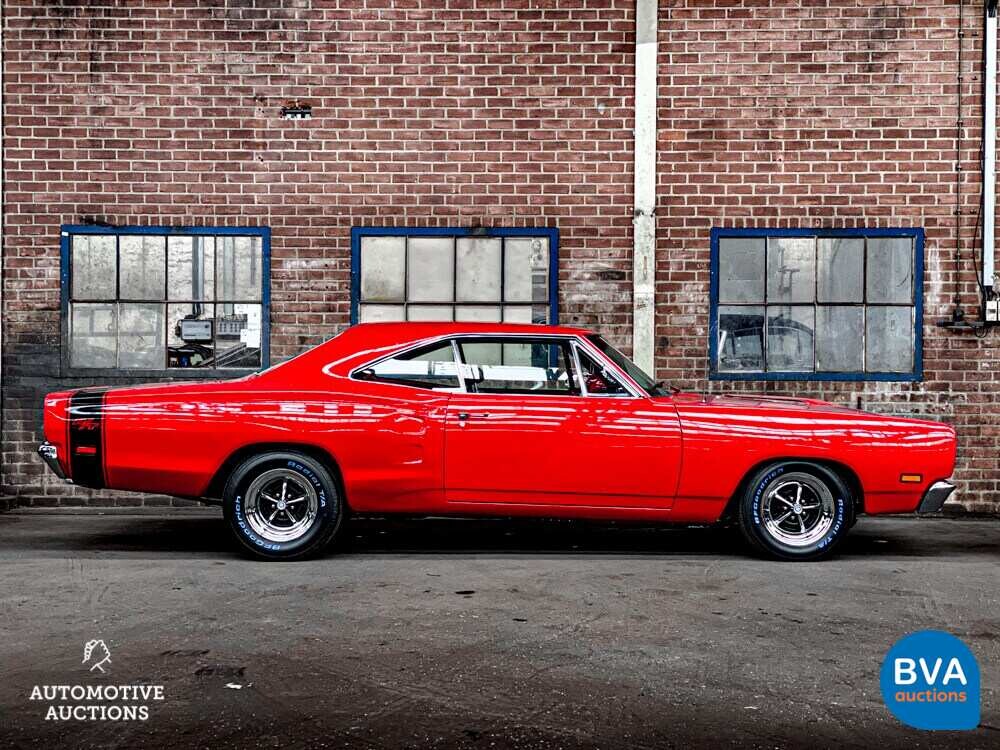 1969 Dodge Coronet R/T V8.