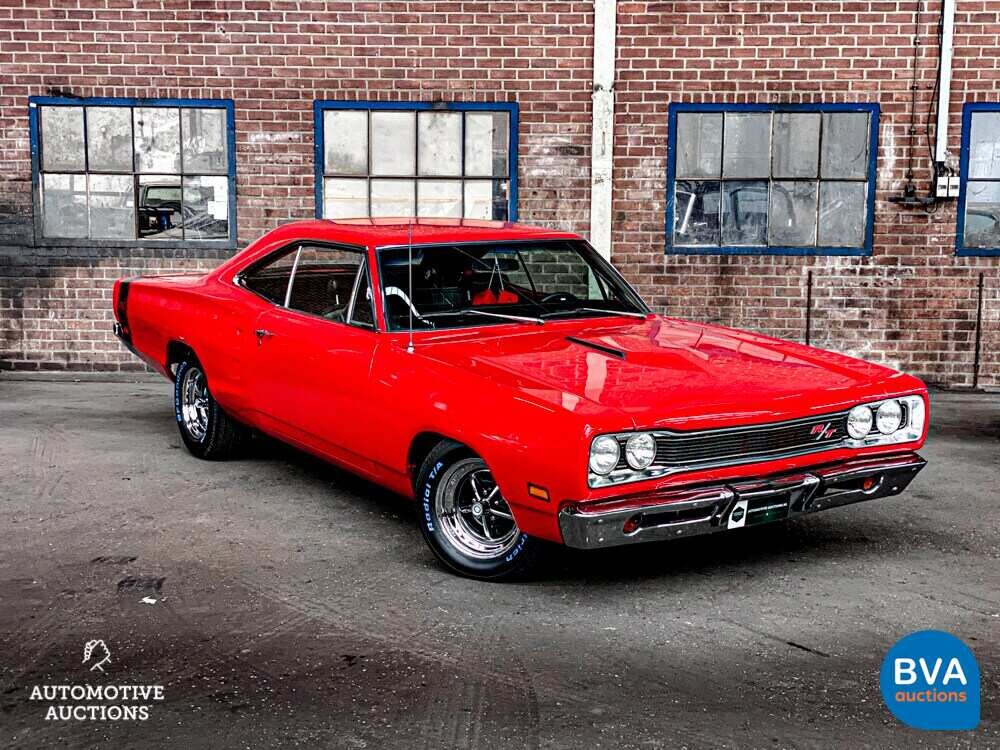 1969 Dodge Coronet R/T V8.