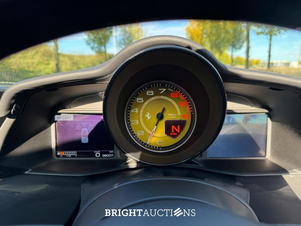 Ferrari 488 Spider HELE 3.9 V8 - Full Carbon – 670pk - Händlergarantie bis 05/2027