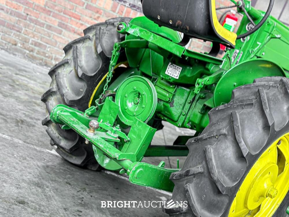 John Deere Model M 2-Cilinder 20pk 1952 Trekker Olditmer