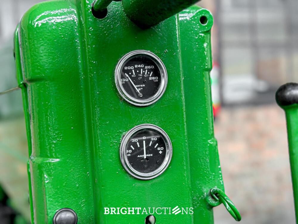 John Deere Model M 2-Cilinder 20pk 1952 Trekker Olditmer