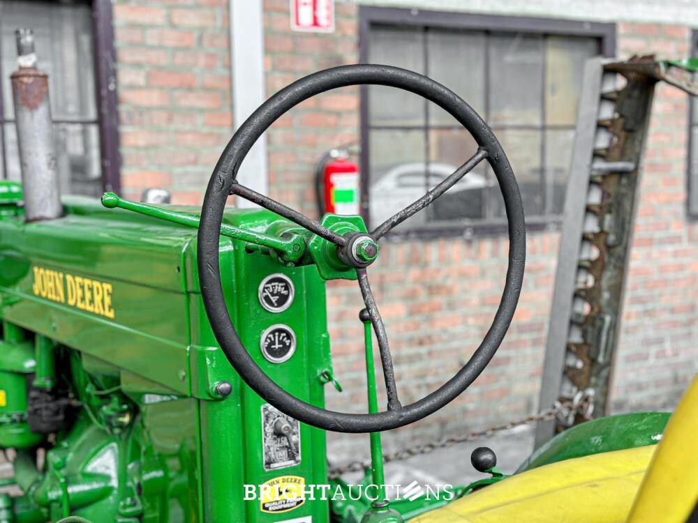 John Deere Model M 2-Cilinder 20pk 1952 Trekker Olditmer