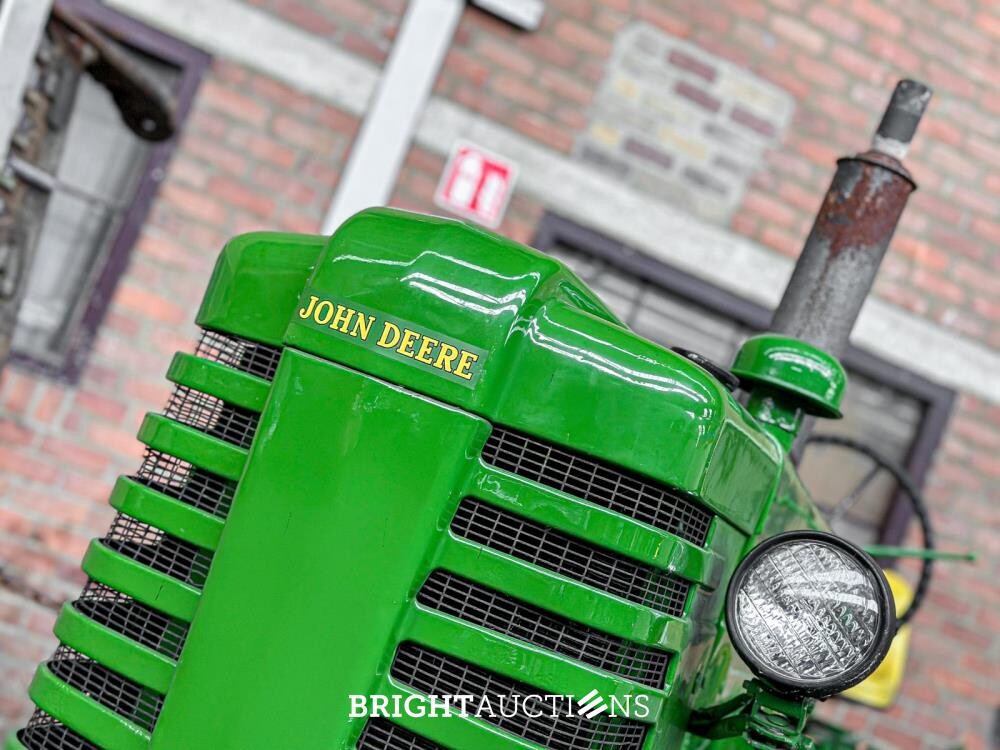 John Deere Model M 2-Cilinder 20pk 1952 Trekker Olditmer