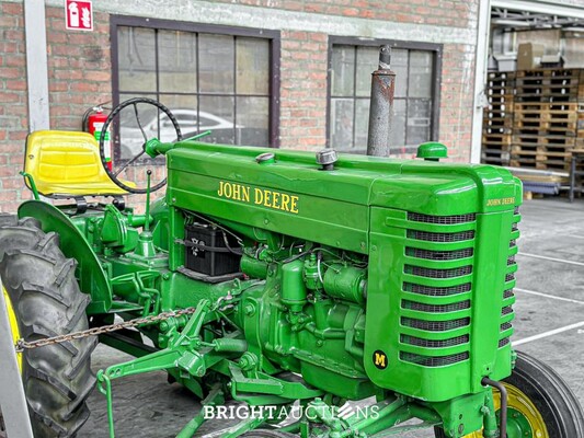 John Deere Model M 2-Cilinder 20pk 1952 Trekker Olditmer